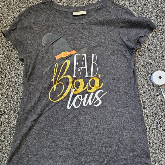 BOGO🎀Womens Halloween Tee- FabBOOlous Large - Picture 2 of 4